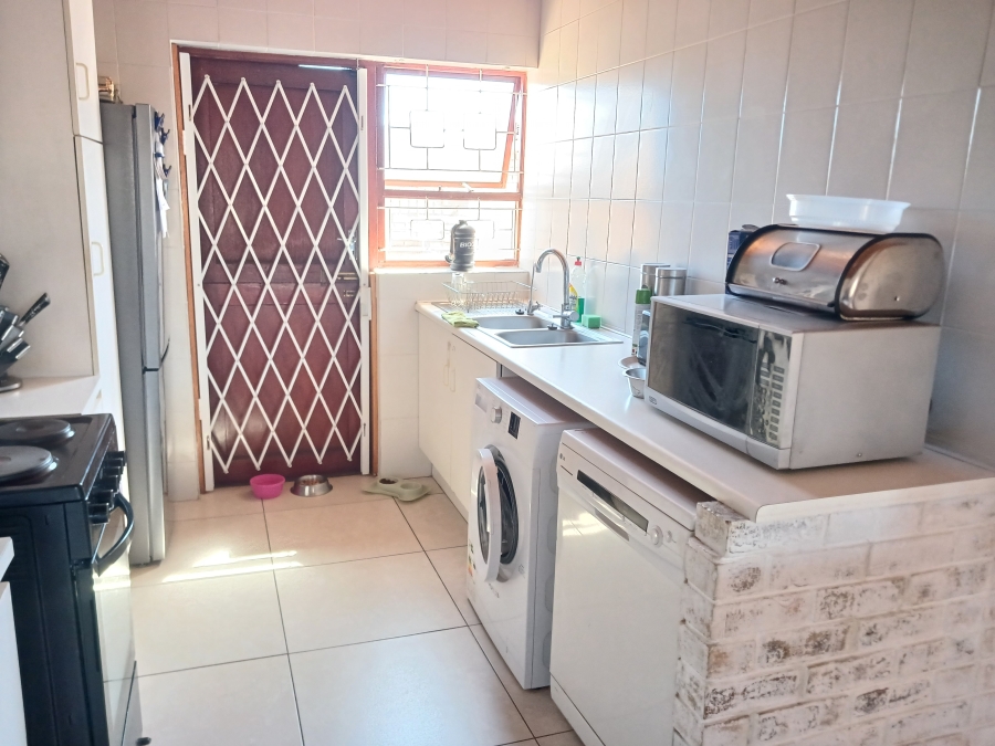 To Let 3 Bedroom Property for Rent in South End Eastern Cape
